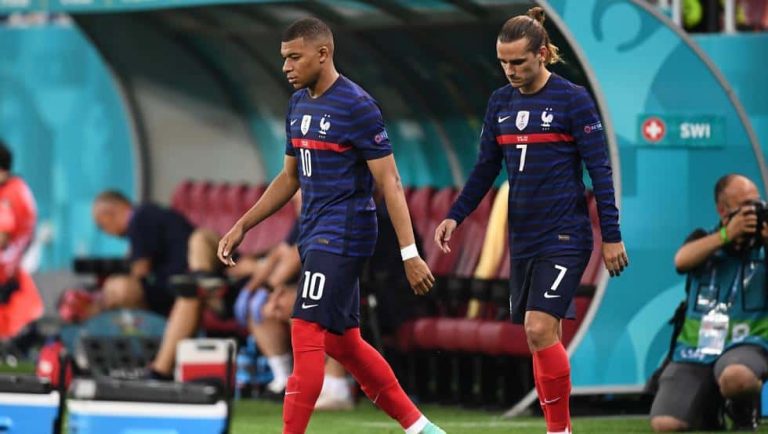 Revelan problemas entre Griezmann y Mbappé
