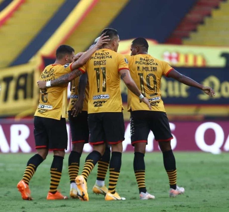 (VIDEO) ¡EL ÍDOLO ENTRE LOS 8 MEJORES! Barcelona eliminó a Vélez por Libertadores