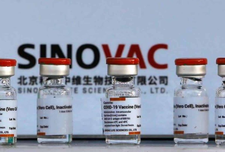 #NTF 3 millones de dosis de Sinovac llegaron a Ecuador