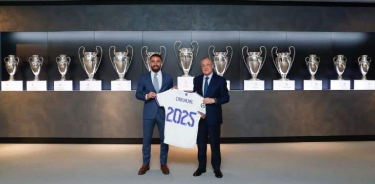 Carvajal renovó con Real Madrid hasta 2025