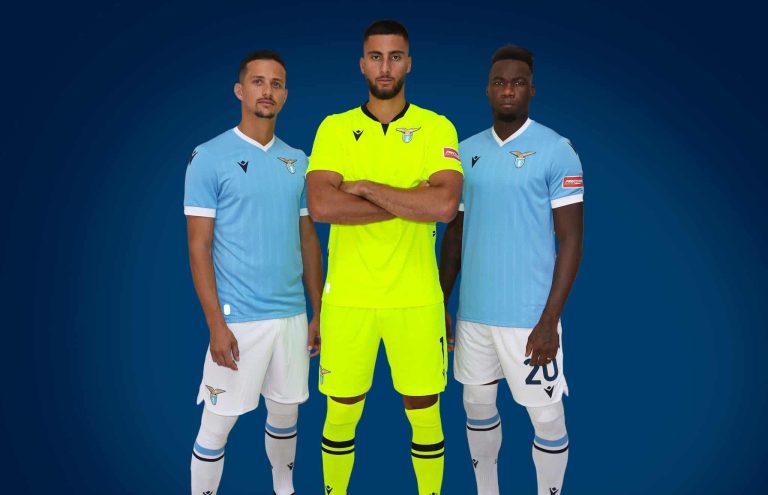 (FOTO) Felipao presentó la nueva camiseta de la Lazio