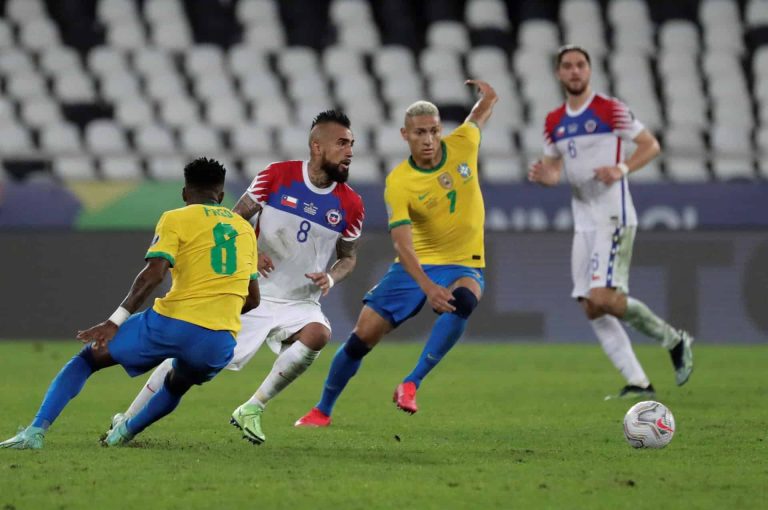 (VIDEO) Vidal calificó de “payasito” al árbitro del Brasil vs Chile