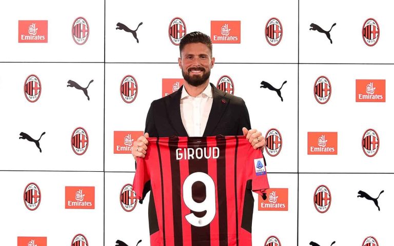 Giroud es el nuevo fichaje estrella del AC Milan