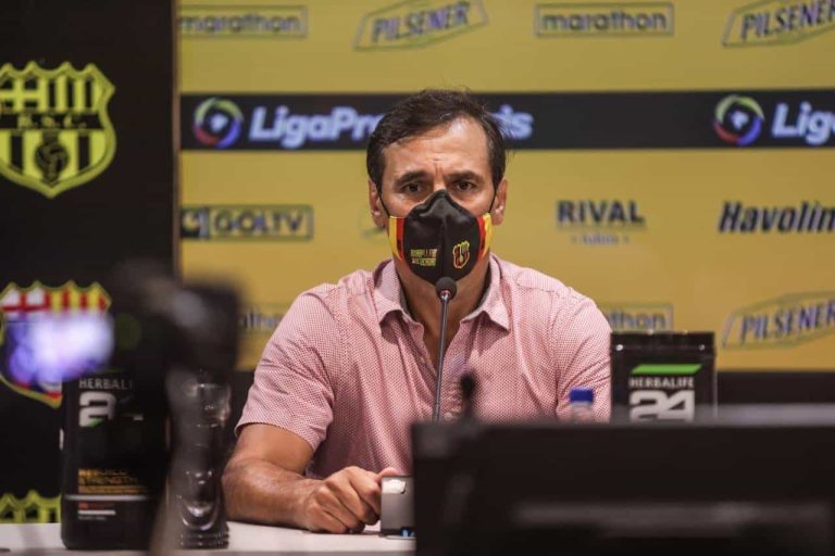 Bustos: “Lo que más me importa es el funcionamiento y que el equipo gane”
