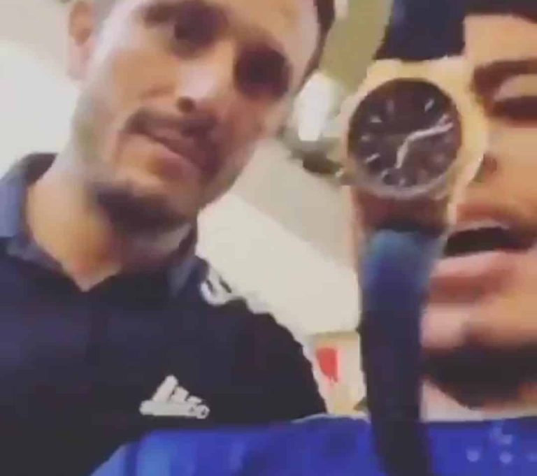 (VIDEO) Neme pagó apuesta: UN ROLEX para Joao Rojas