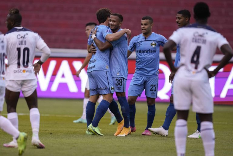 (VIDEO) CON EL PIE IZQUIERDO: LDU perdió vs Gremio de local en el debut de Marini