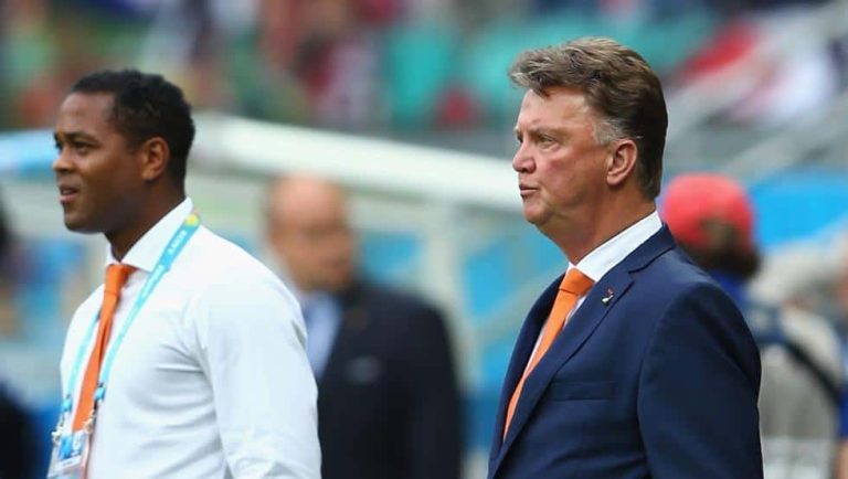 Países Bajos le ofrecerá la selección a Van Gaal
