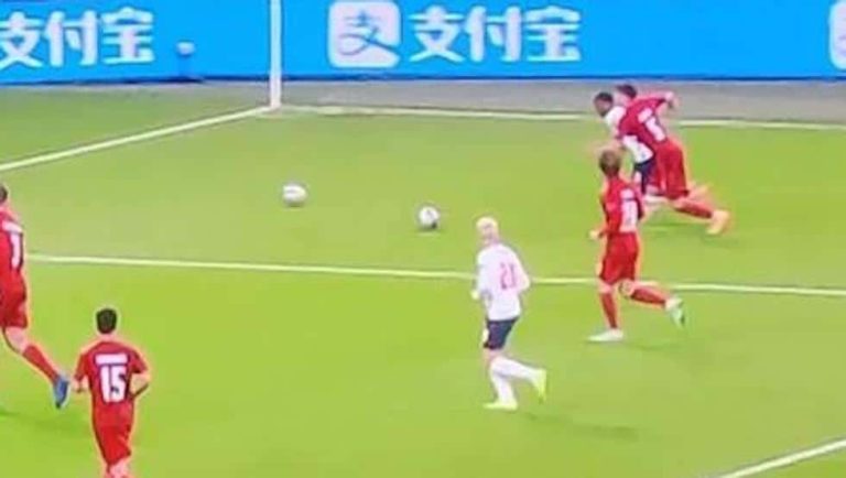 El ‘piscinazo’ de Sterling nació de una acción que debió ser anulada