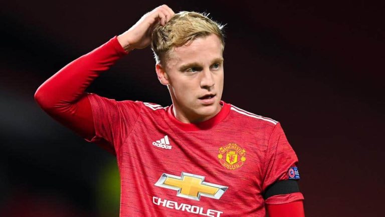 El United ofrece al Real Madrid a Van de Beek