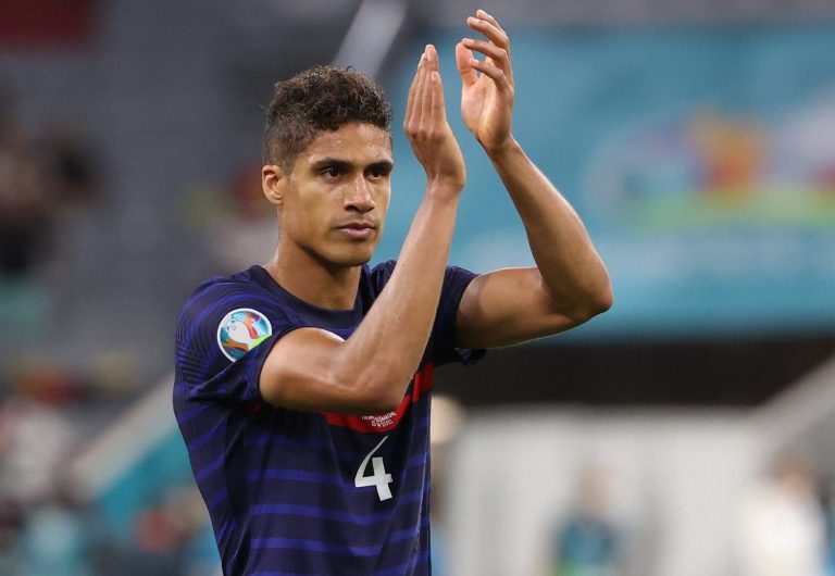 OFICIAL: Varane es nuevo jugador del Man. United