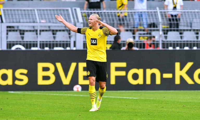 DOBLETE DE HAALAND: Goleada del Dortmund en el estreno de la Bundesliga