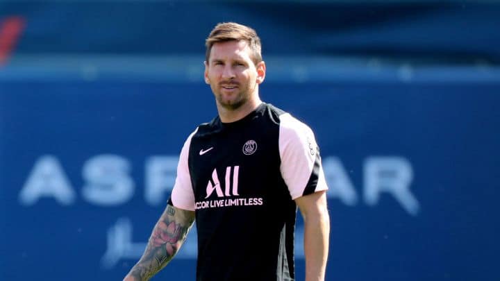Hay que esperar para ver debutar a Messi con PSG