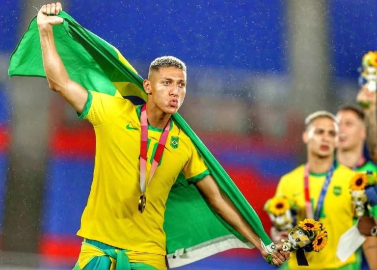 (VIDEO) Richarlison provoca a Argentina con el oro: “Se busca rival en Sudamérica”