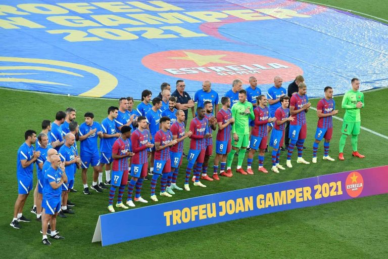 (VIDEO) Cánticos de “Messi, Messi”, en el Joan Gamper