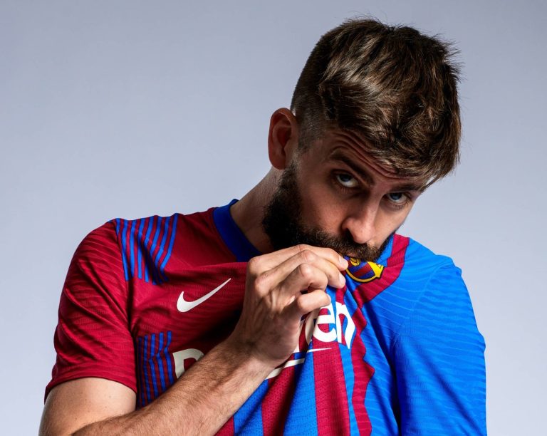 Piqué se redujo el sueldo y el Barça pudo registrar a tres jugadores
