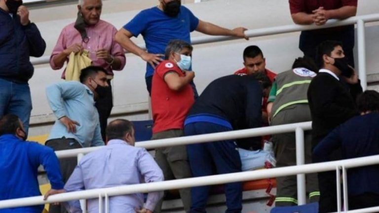 Dirigente argentino murió luego de descompensarse en el estadio