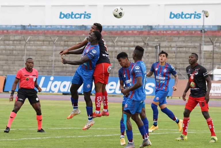 ¡FALTÓ EL GRITO DEL GOL EN RIOBAMBA! Olmedo igualó ante T. Universitario