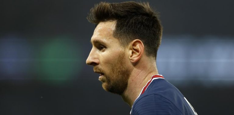 El top 10 de futbolistas que más cobran del mundo
