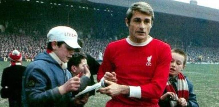 Muere el ‘red’ Roger Hunt