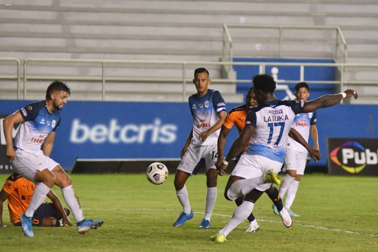 (VIDEO) ¡MUCHAS EMOCIONES EN EL JOCAY! Manta rescató el empate ante una LDU llena de bajas