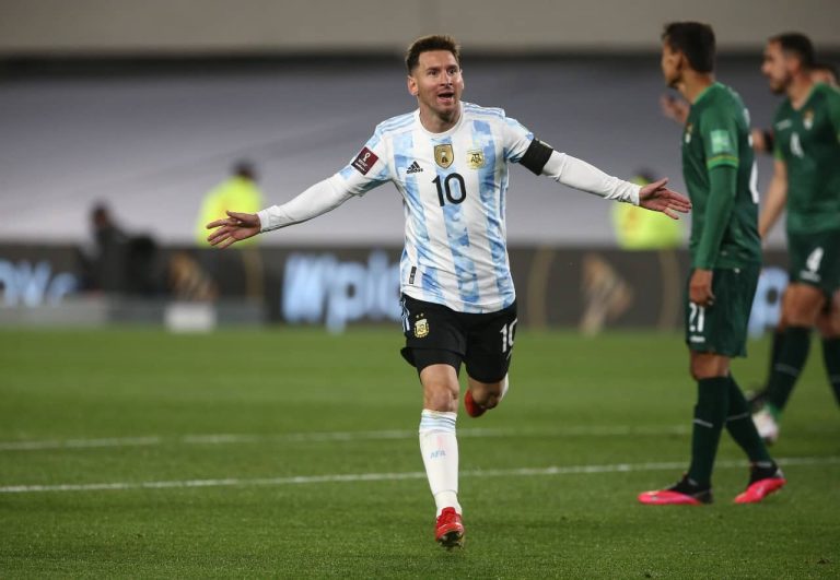 (VIDEO) LA NOCHE DEL 10: Argentina goleó con triplete de Messi