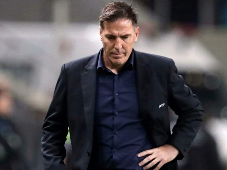 ¿Qué pasó con Berizzo? El DT de Paraguay no fue a la rueda de prensa tras la derrota