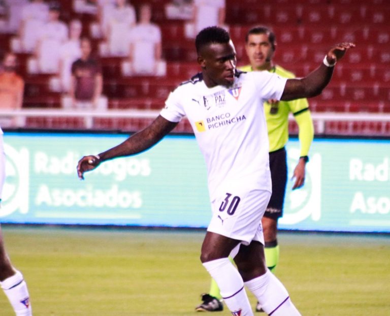 Kevin Mercado estará seis meses fuera de las canchas