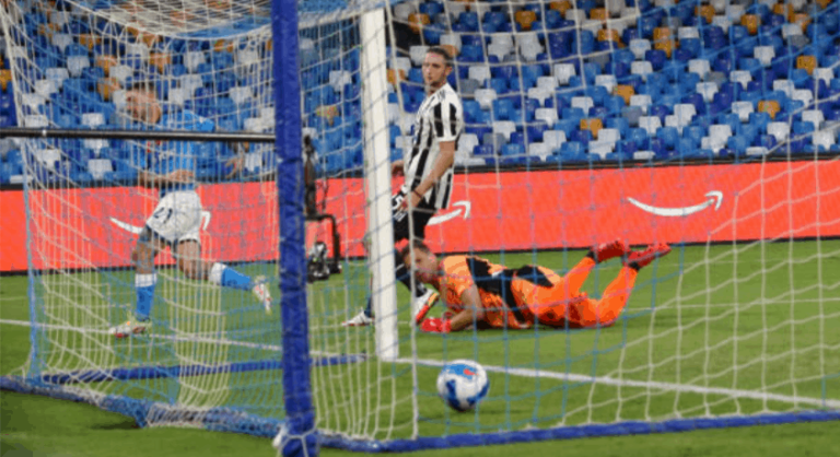 (VIDEO) LO DIO VUELTA: Napoli superó a la Juventus en el Calcio