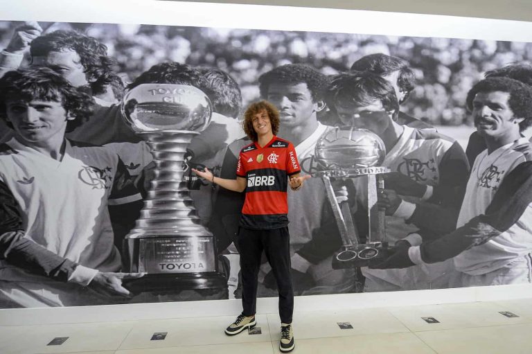 (FOTOS) Flamengo presentó a David Luiz