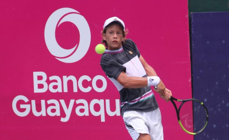 #NTF El tenista ecuatoriano Francisco Castro, campeón del Masters Junior COSAT