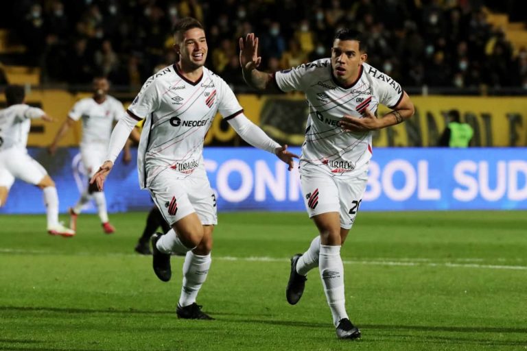 (VIDEO) GOLPE EN MONTEVIDEO: A. Paranaense derrotó a Peñarol