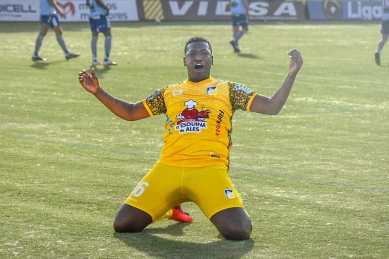 Jhon Jairo Cifuente es baja en Delfín por lesión
