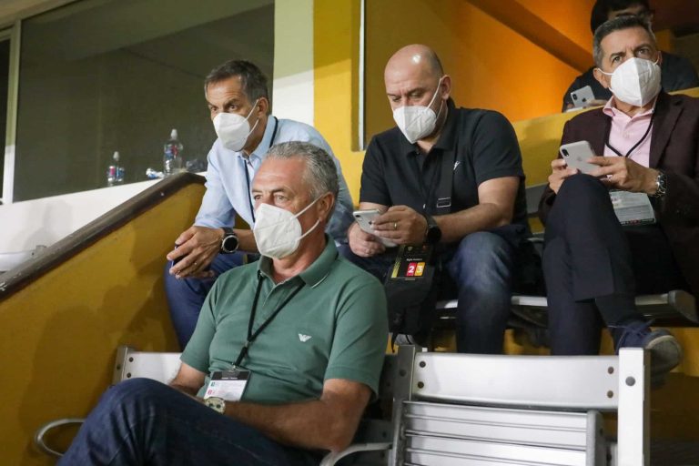 (FOTOS) Gustavo Alfaro estuvo presente en el Monumental
