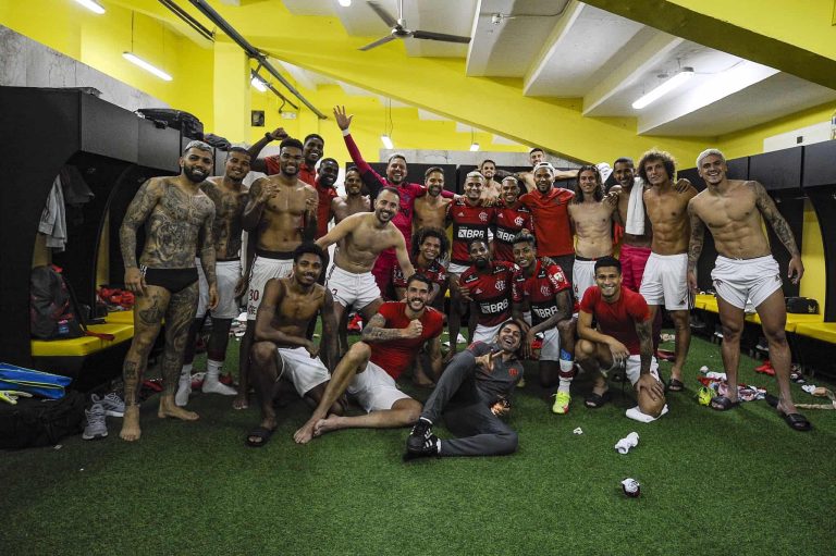 (VIDEO) El festejo de Flamengo en los camerinos de Monumental
