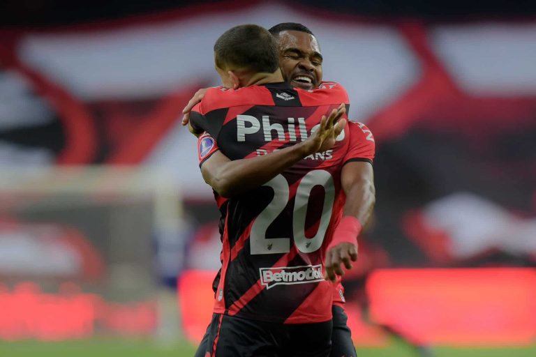 (VIDEO) SENTENCIÓ EN CASA: A. Paranaense, a la final de la Copa Sudamericana
