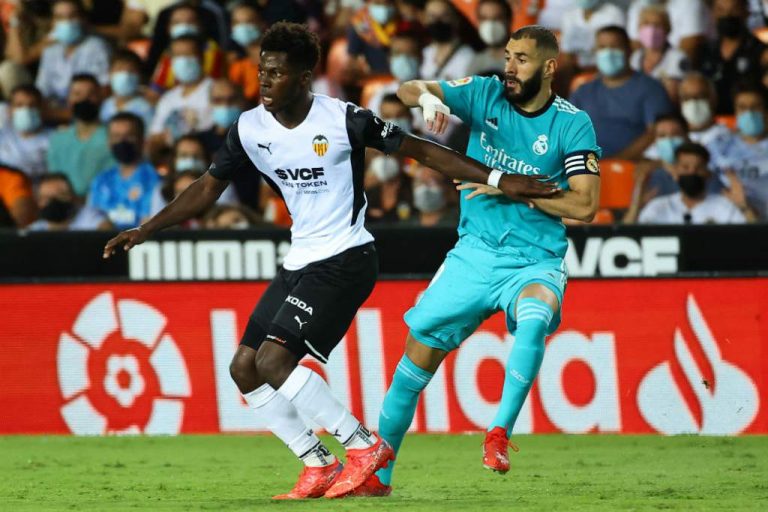 (VIDEO) Real Madrid remontó y ganó en la casa de Valencia
