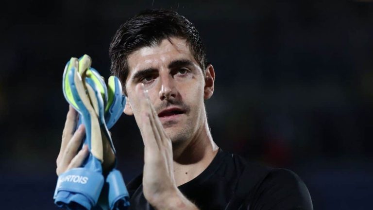 Courtois estalla contra UEFA y FIFA: “¡Sólo les importa el dinero!”