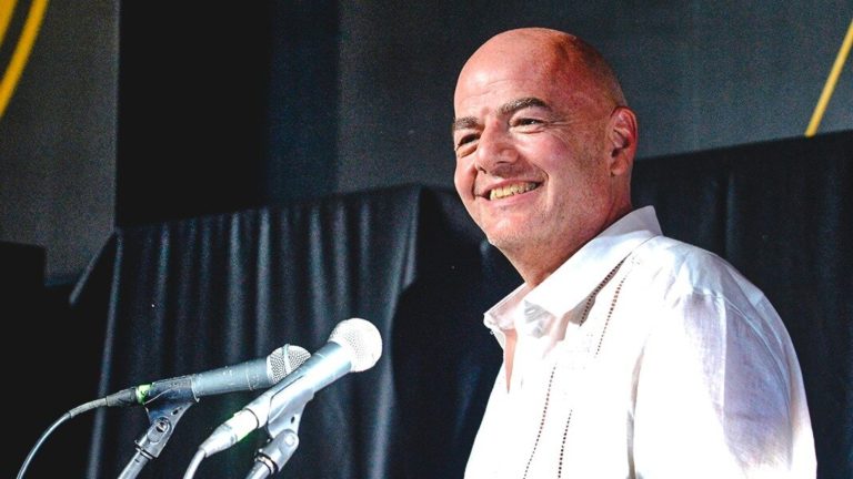 Infantino: “Hablé con James Rodríguez y me dijo que está listo para el Mundial en Qatar”