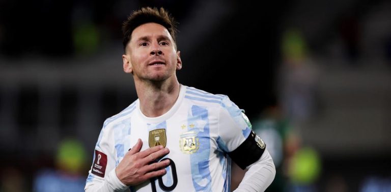 Kempes elogia el papel de Messi con Argentina