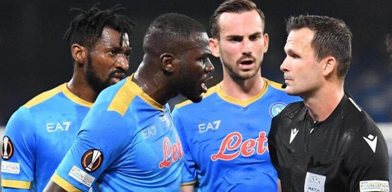 Koulibaly estalla: “Me llamaron mono de mierda”