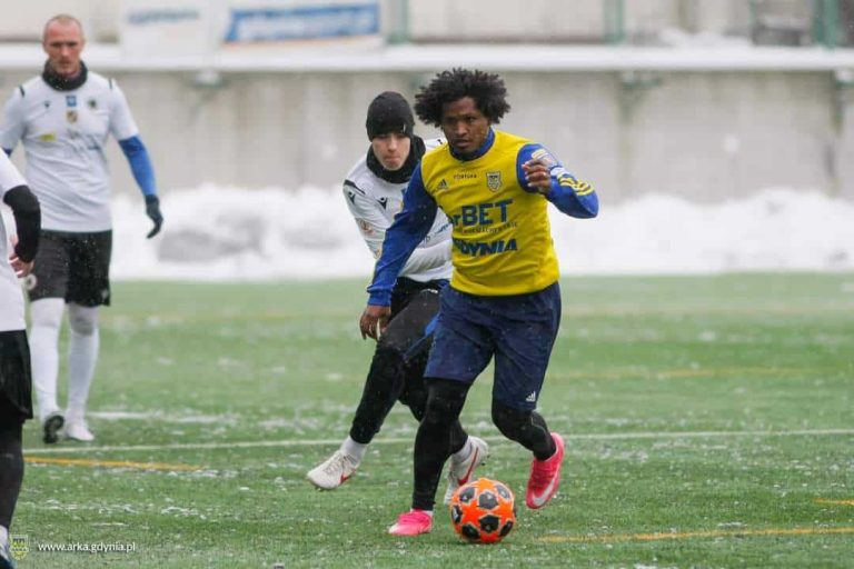 ¡SENTENCIÓ LA GOLEADA! C. Alemán anotó nuevo gol en Polonia