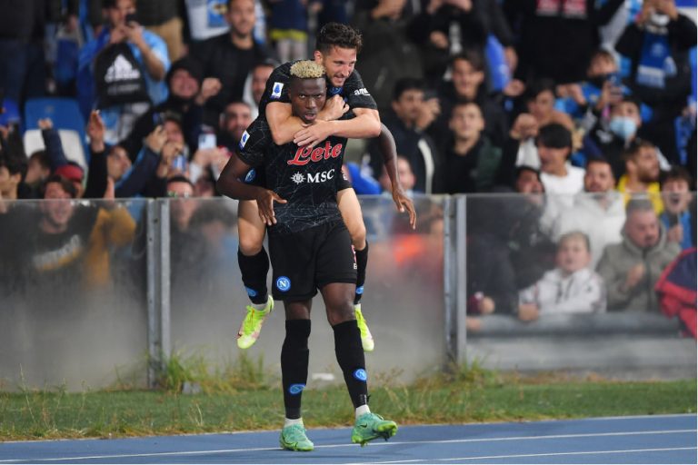 EN LO MÁS ALTO: Napoli se impuso ante el Torino