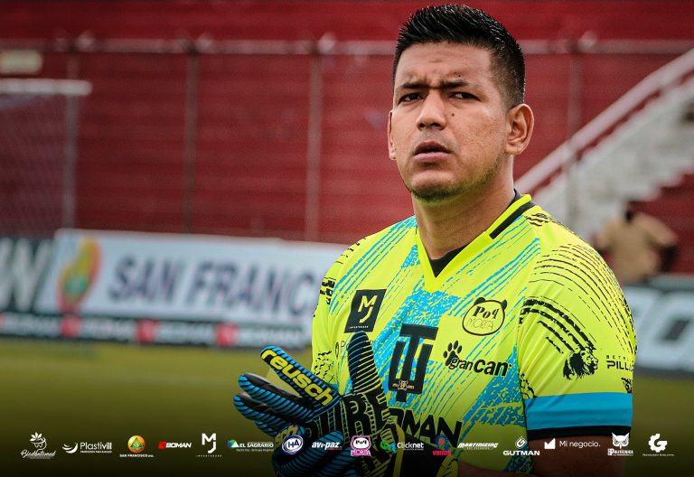 Walter Chávez seguirá en T. Universitario