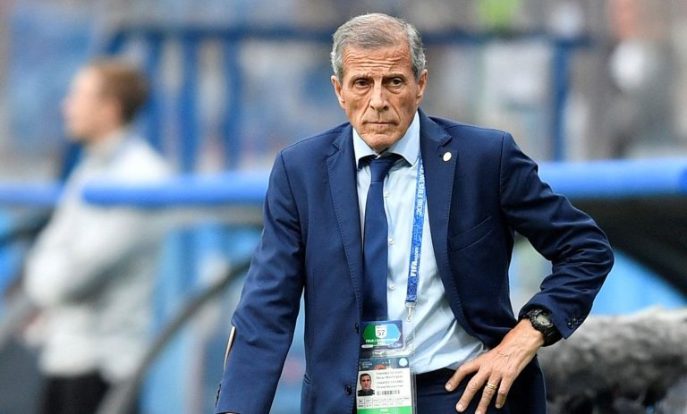 Óscar Washington Tabárez continuará al frente de Uruguay