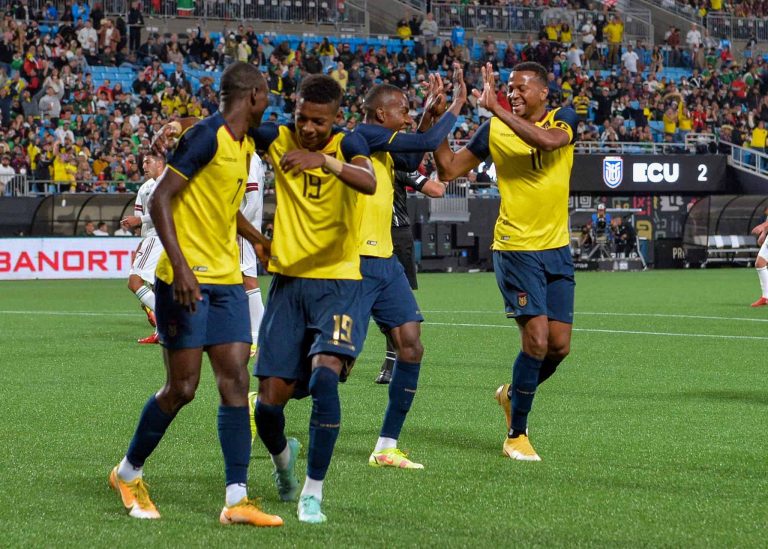 (VIDEO) NOCHE DE GOLES: Ecuador venció a México en Charlotte