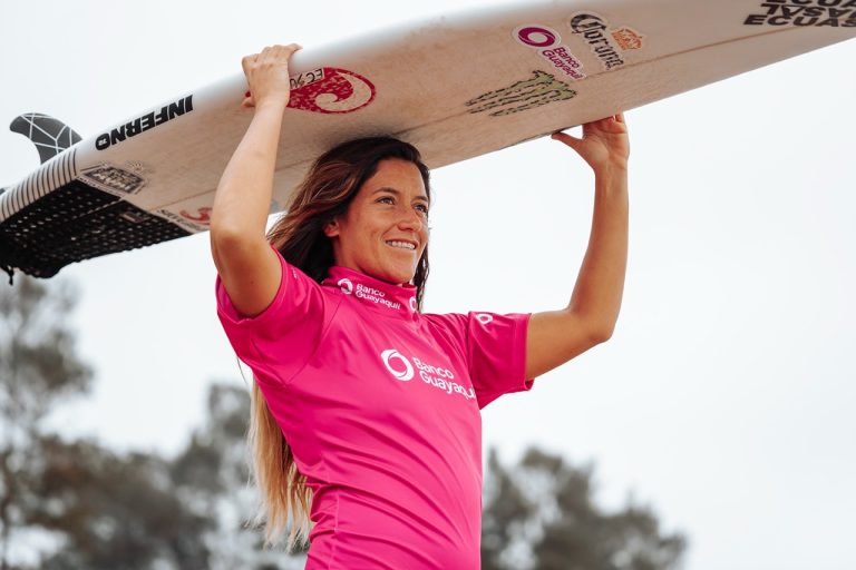 #NTF Mimi Barona destaca en evento de surf en Francia