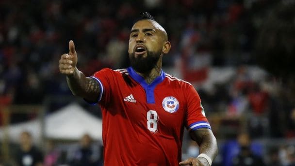 Vidal responde a críticos de La Roja: “Sigan diciendo que vamos a quedar fuera del Mundial, son mufa”