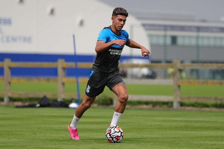 Sarmiento estuvo en el banquillo: Brighton empató sin goles ante el Arsenal
