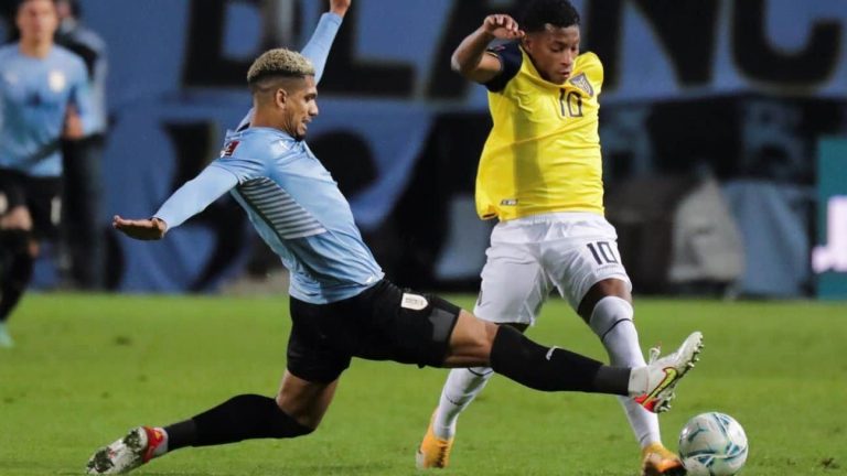 ¡BAJA SENSIBLE! Ronald Araújo no podrá jugar ante Brasil
