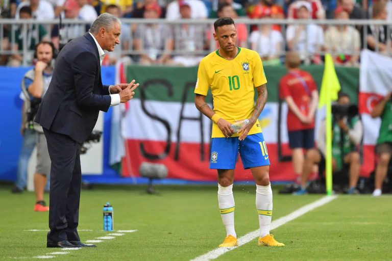 Tite defiende a Neymar: “Estuvo bien marcado, pero él es excepcional”